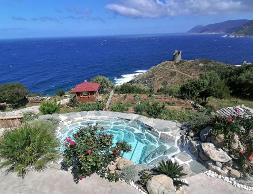 Maison de charme avec piscine et jacuzzi Pino france