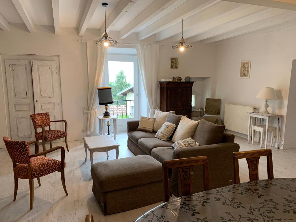 Maison de vacances maison de charme dans village médieval 125 rue de l eglise, 73800 Les Marches