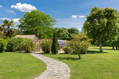 B&B / Chambre d'hôtes Maison de Jean 7 Le Coudonneau Saint-Androny