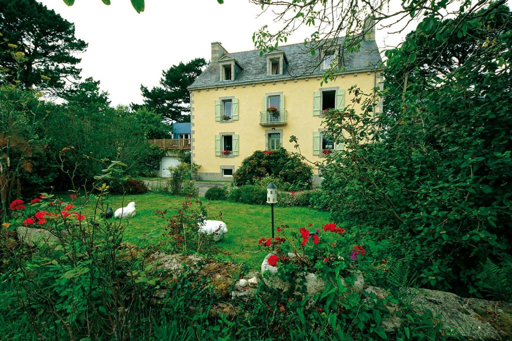 B&B / Chambre d'hôtes Maison de Kersalomon Lieu-dit Kergoulou, Lanriec, 29900 Concarneau