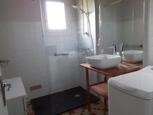 Maison de la Devèze Mourjou france