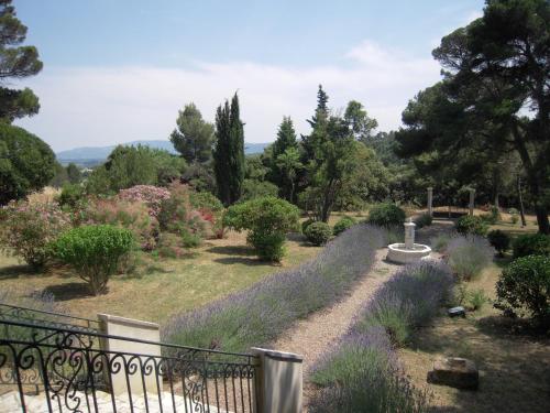 Maison de vacances Maison de Maitre for 10 people in the heart of the vineyard Domaine Borie Neuve Badens