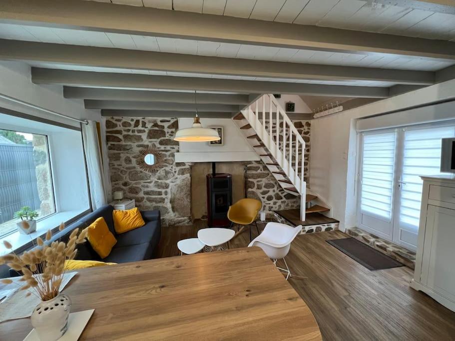 Maison de vacances Maison de pêcheur et son loft à 300 m de la mer 23 Rue de Trestel, 22660 Trévou-Tréguignec