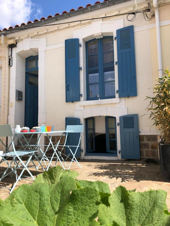 Maisons de vacances Maison de pêcheur située dans une impasse privée 5 Rue du Fort, 85100 Les Sables dʼOlonne