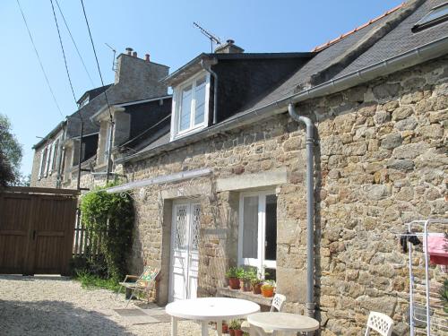 maison de pécheur typique presqu’île Saint Jacut Sur Mer Saint-Jacut-de-la-Mer france