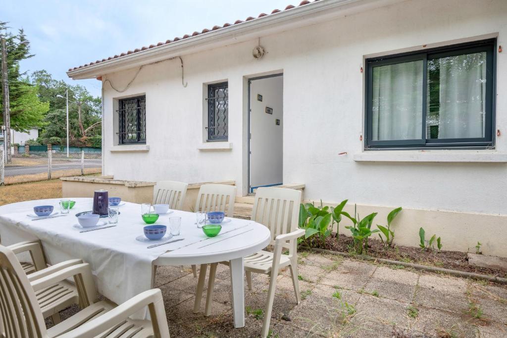 Maison de vacances Maison de plage a la Croisee des Pins et de L Ocean du Maréchal Foch, St-Brévin l'Océan, 201, 44250 Saint-Brévin-les-Pins