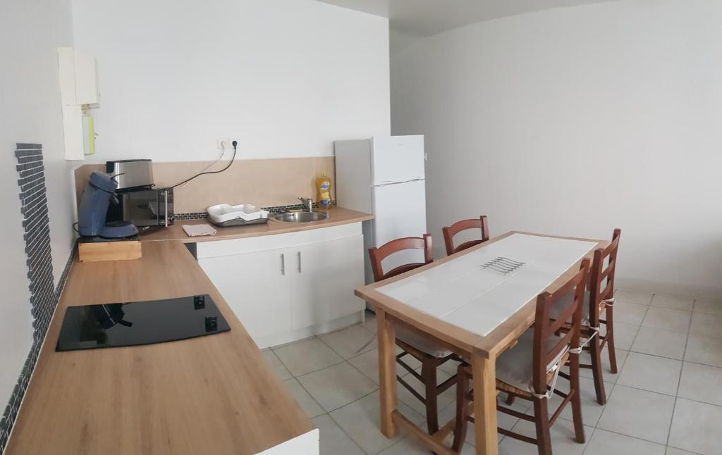 \ 83440 Saint-Paul-en-Forêt