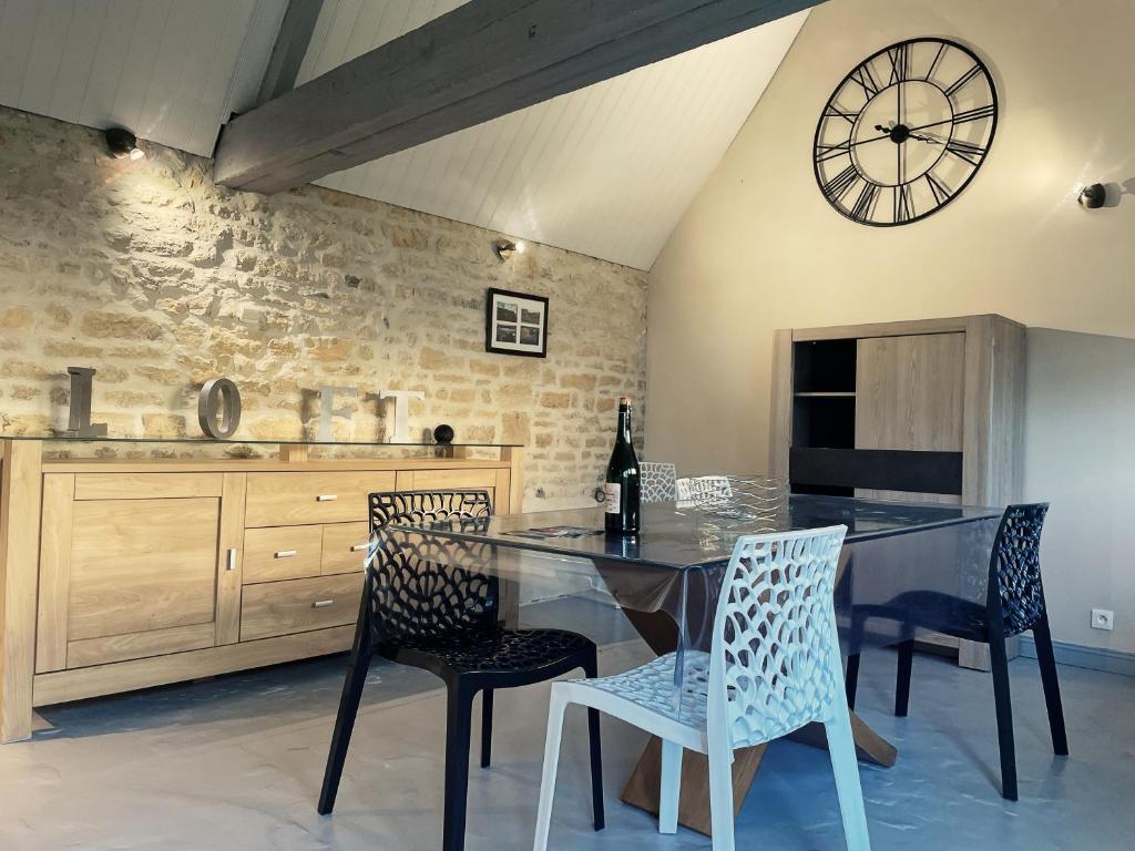 #076 Stunning and Modern Villa Near NewTown, Beach Pool 8200-291 Albufeira