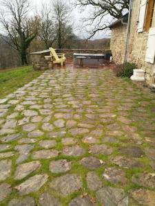 - 1 Maison des noyers