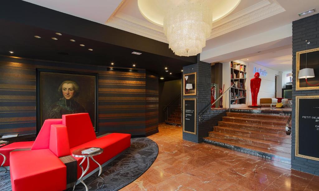 17th Century Manor with Private Pool 87380 Saint-Germain-les-Belles