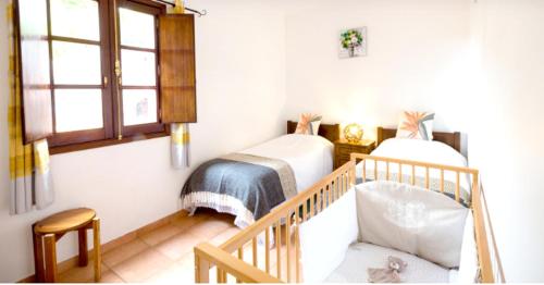 2 bedrooms house with furnished garden and wifi at Camacha
