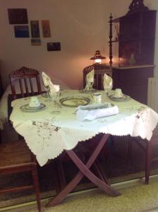 2 bedrooms house with furnished garden and wifi at Guilhabreu 6 km away from the beach