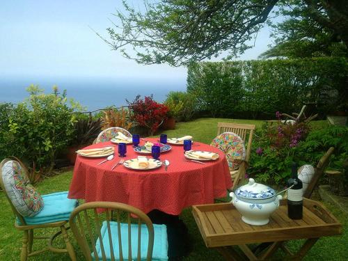 2 bedrooms house with sea view terrace and wifi at Faja da Ovelha 2 km away from the beach
