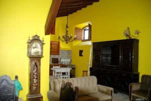 2 bedrooms house with shared pool furnished garden and wifi at Alenquer