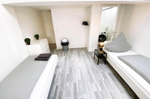 2 room house for workers