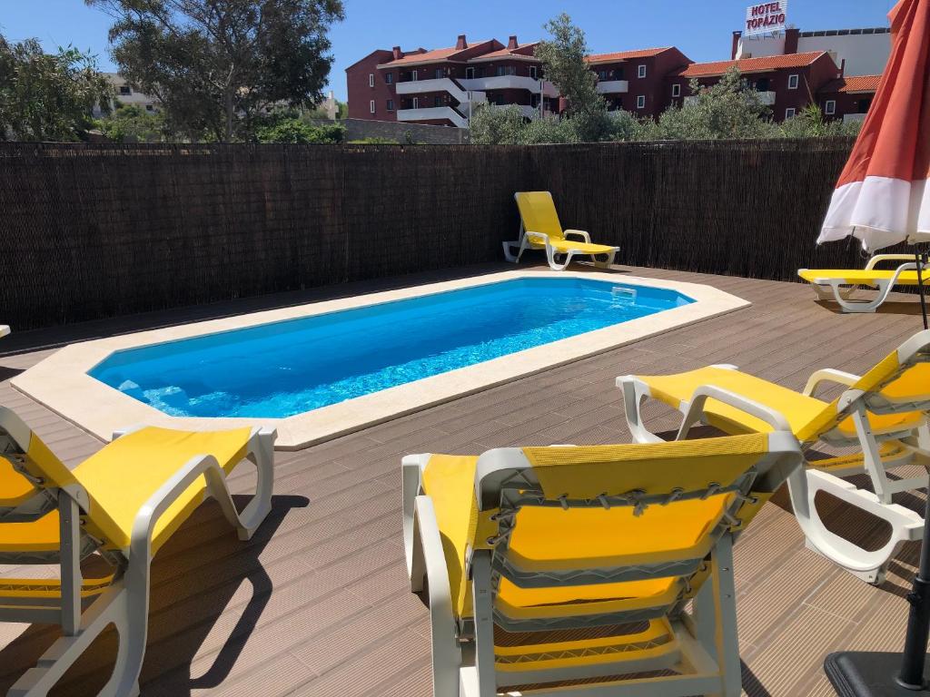 3 bedrooms house with city view private pool and furnished terrace at Albufeira 1 km away from the beach Av. Infante Dom Henrique Urbanizacao Quinta das Areias lote 23, 8200-261 Albufeira
