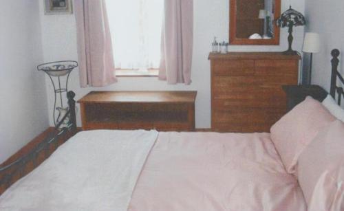 4 bed barn sleeps 8 private pool Chattemoue Javron