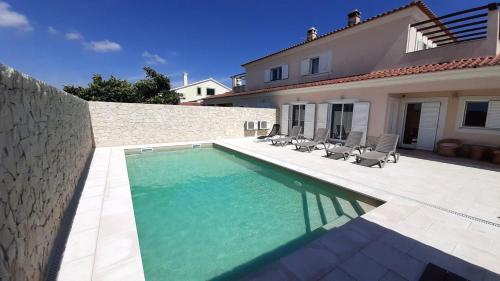 4 bedrooms house with private pool and wifi at Aldeia dos Pinheiros