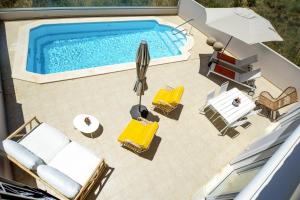 401 Villa Salemar