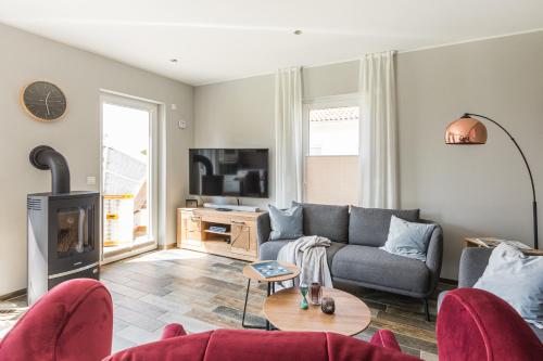 5 Sterne- Ferienhaus - Naturpark - See - Sauna - Kamin - Garten