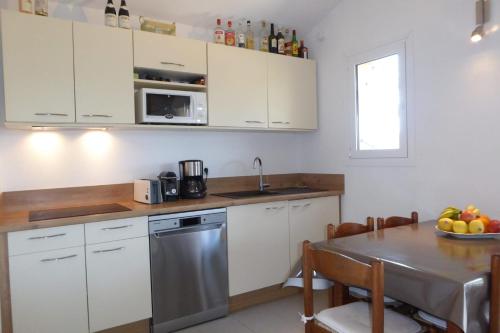 55 m with terrace and view Golf of Santa Giulia
