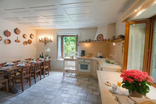 5BR Chalet 300m from center Chamonix