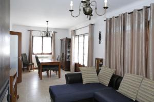 600 Local Accommodation