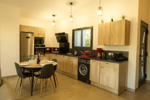 66A2 - Cottage Grenache - jacuzzi - au coeur du vignoble