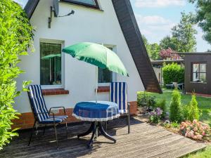 Maison de vacances A beautiful wooden villa for 12 people  18233 Neubukow Mecklembourg-Poméranie