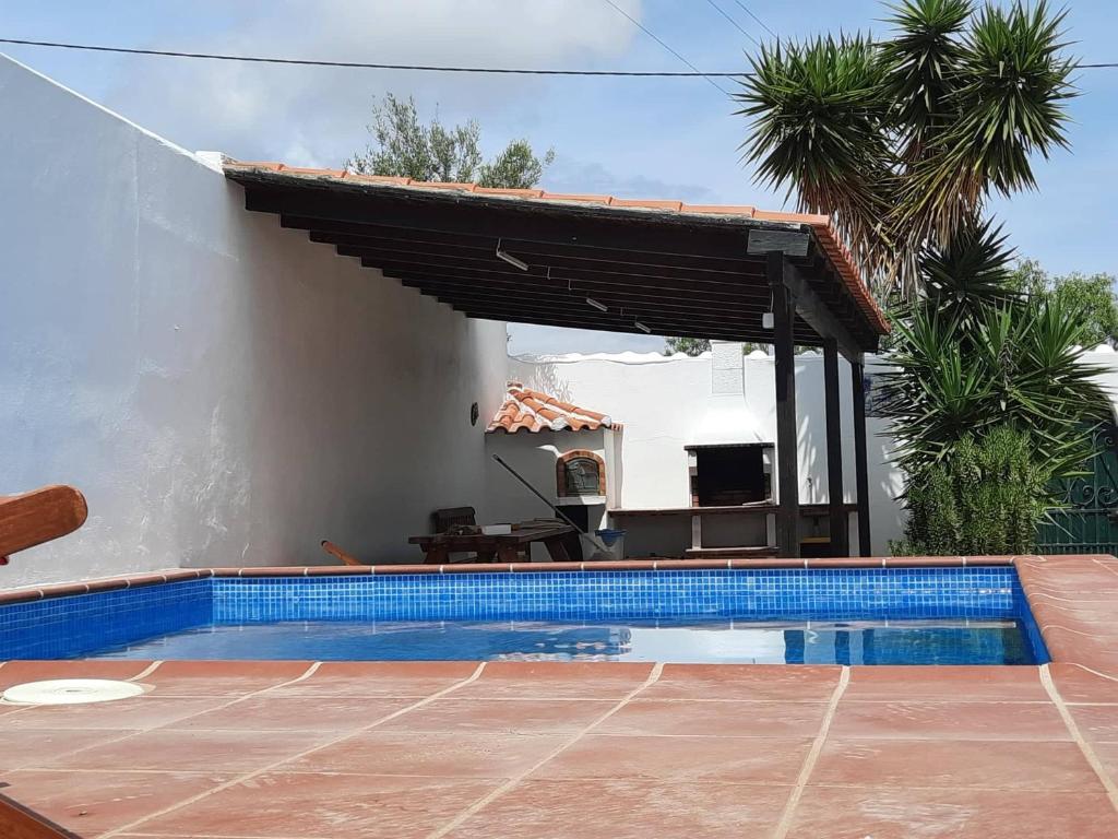 A Casa da avó Custodinha S�tio Bias do Norte /Olh�o Algarve 305 k, 8700-066 Bias do Norte