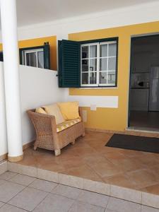 A Casinha da Tita - Moradia com Terraço