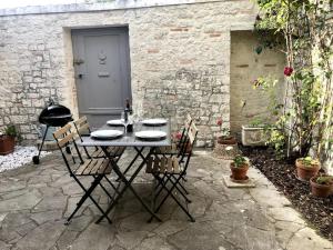 A Little Gem on the Banks of the River Dordogne