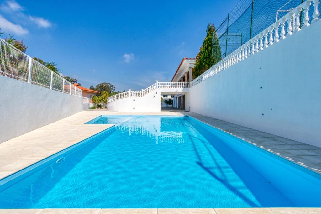 Maison de vacances A Tal Casa Urbanização do Cerrado- Rua 14 58 4535-334 Paços de Brandão
