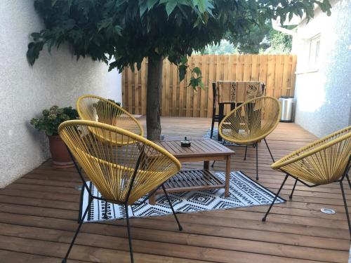 Accueil chaleureux garanti dans une maison neuve