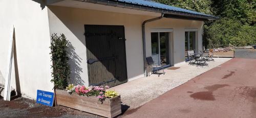 Adorable maison d’hôtes bordée d’étangs au calme.