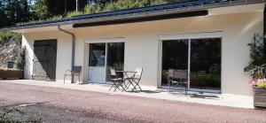 Adorable maison d’hôtes bordée d’étangs au calme.