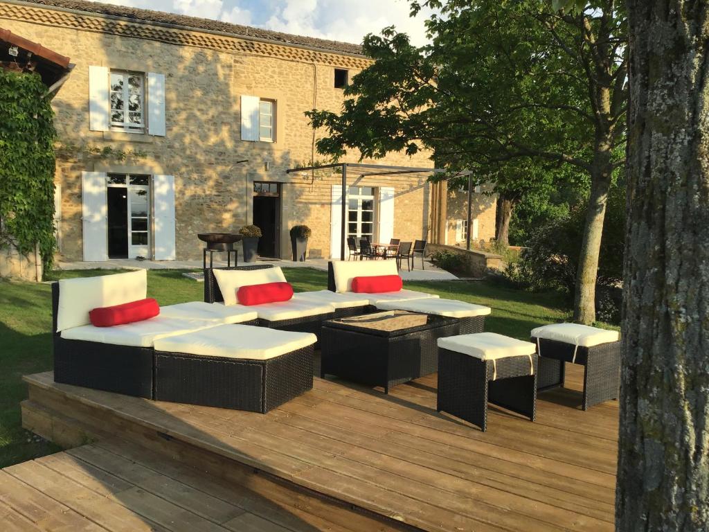 Agréable bastide provençale avec piscine 800 chemin de Toujon, 26120 Barcelonne