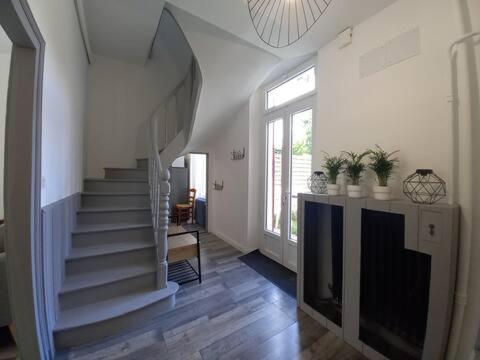 Agréable maison de ville au calme