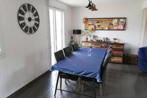 Agréable Maison Familiale, proche mer, au calme avec jardin et terrasse, proximité Plage et Fort du Dellec / Le Logis de Laura, Technopole Plouzané