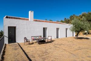 Maison de vacances ALENTEJO Mountain Vacation House Quinta Velha Do Pêro Boi, Sitio Do Pêro Boi - Ladeira De Santo André 7320-000 Castelo de Vide Alentejo