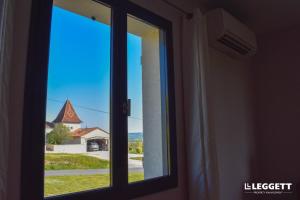 Alexyo - 10 persons Villa with pool close to Aubeterre