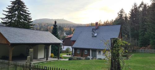 Am Waldessaum
