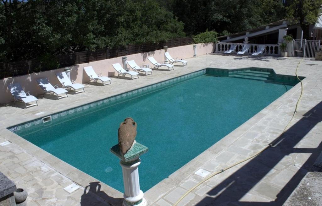 Amandius - piscine et sauna 16170 Saint-Amant-de-Nouère