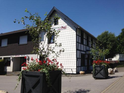Amazing holiday home in Monschau H fen with garage