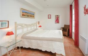 Amazing home in Aigues-Mortes with 3 Bedrooms and WiFi