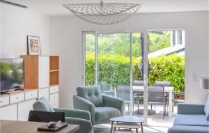 Amazing home in Aldudes with Internet and 2 Bedrooms