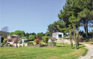 Amazing home in Allauch with 3 Bedrooms, WiFi and Outdoor swimming pool
