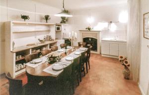 Amazing home in Ardentes with 7 Bedrooms and Outdoor swimming pool