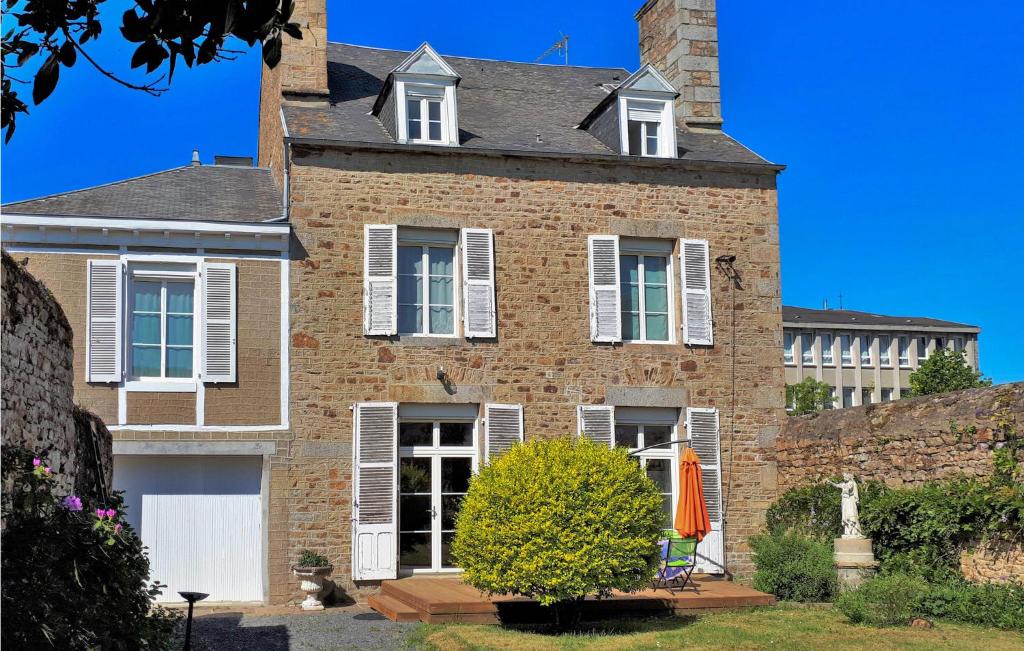 Amazing home in Avranches with Sauna, WiFi and 3 Bedrooms , 50300 Avranches