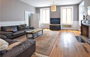 Amazing home in Avranches with Sauna, WiFi and 3 Bedrooms